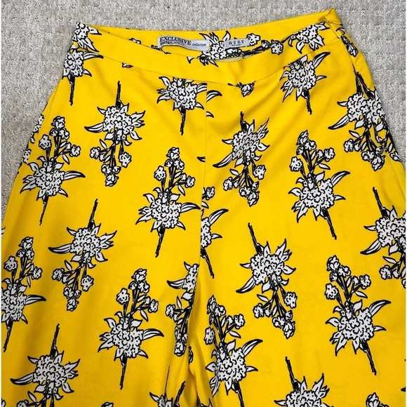 High-waisted, wide-leg floral yellow pants, Size 6, Bold, Statement Trousers - Picture 2 of 6